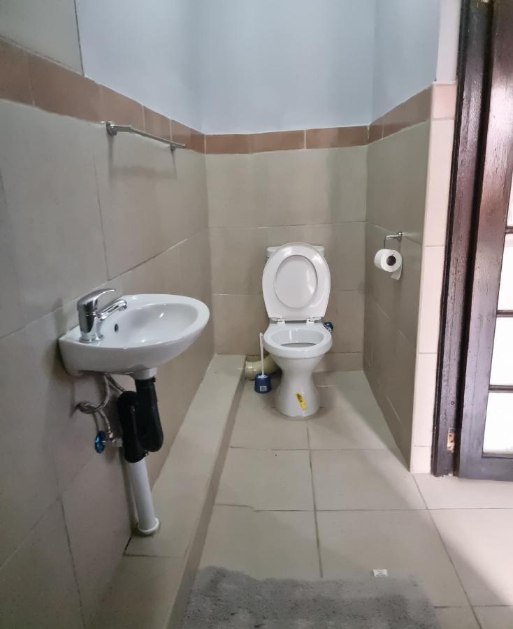 Stay At Home Airport Lodge 켐턴파크 외부 사진