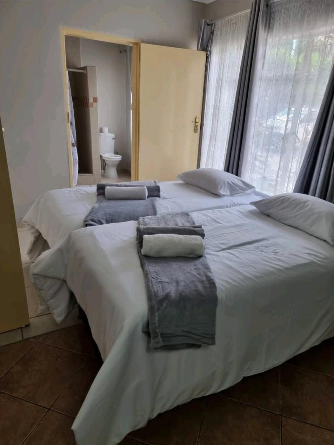 Stay At Home Airport Lodge 켐턴파크 객실 사진